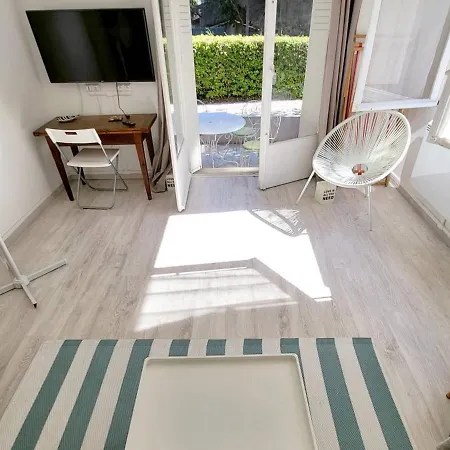T2 A Six-fours - Terrasse Et Proximite - Securisee - Fr-1-316-232 * Six-Fours-les-Plages