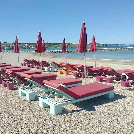 T2 A Six-fours - Terrasse Et Proximite - Securisee - Fr-1-316-232 Apartment