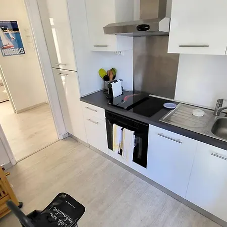 Apartment T2 A Six-fours - Terrasse Et Proximite - Securisee - Fr-1-316-232 *