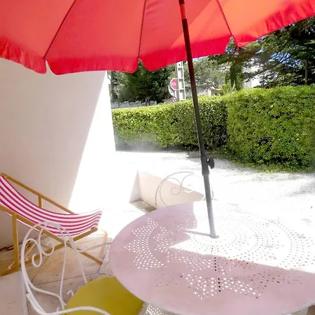 T2 A Six-fours - Terrasse Et Proximite - Securisee - Fr-1-316-232 *